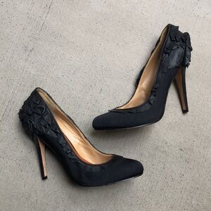 Badgley Mischka - Leather Ruffle Trim Black Tai Pumps/Heels - Size 8.5